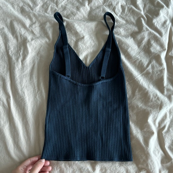 Aritzia Wilfred Tank Top - Picture 3 of 3